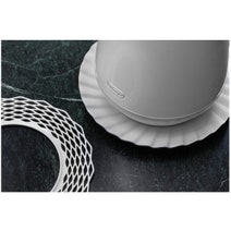 DeLonghi Eclettica Kettle White KBY2001W hero image