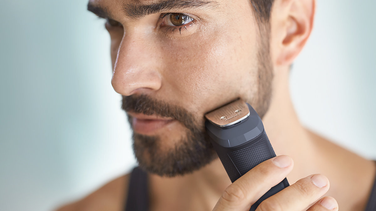 Philips MG5730-15 Series 5000 11 in 1 Multigroom Electric Shaver hero image