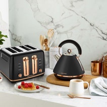 Morphy Richards Ascend Traditional Pyramid Kettle Black MRRGK15BLK hero image
