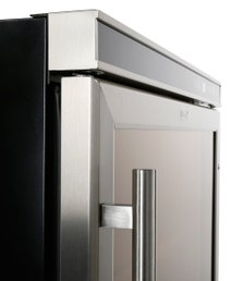 Delonghi DEBC145 145L Beverage Cabinet hero image