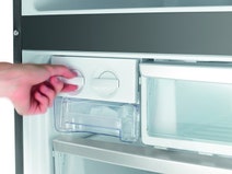 Westinghouse WHE5200WA 520L French Door Fridge hero image