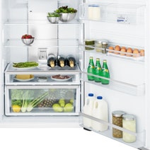 Electrolux ETE5407SA-R 536L Top Mount Fridge hero image