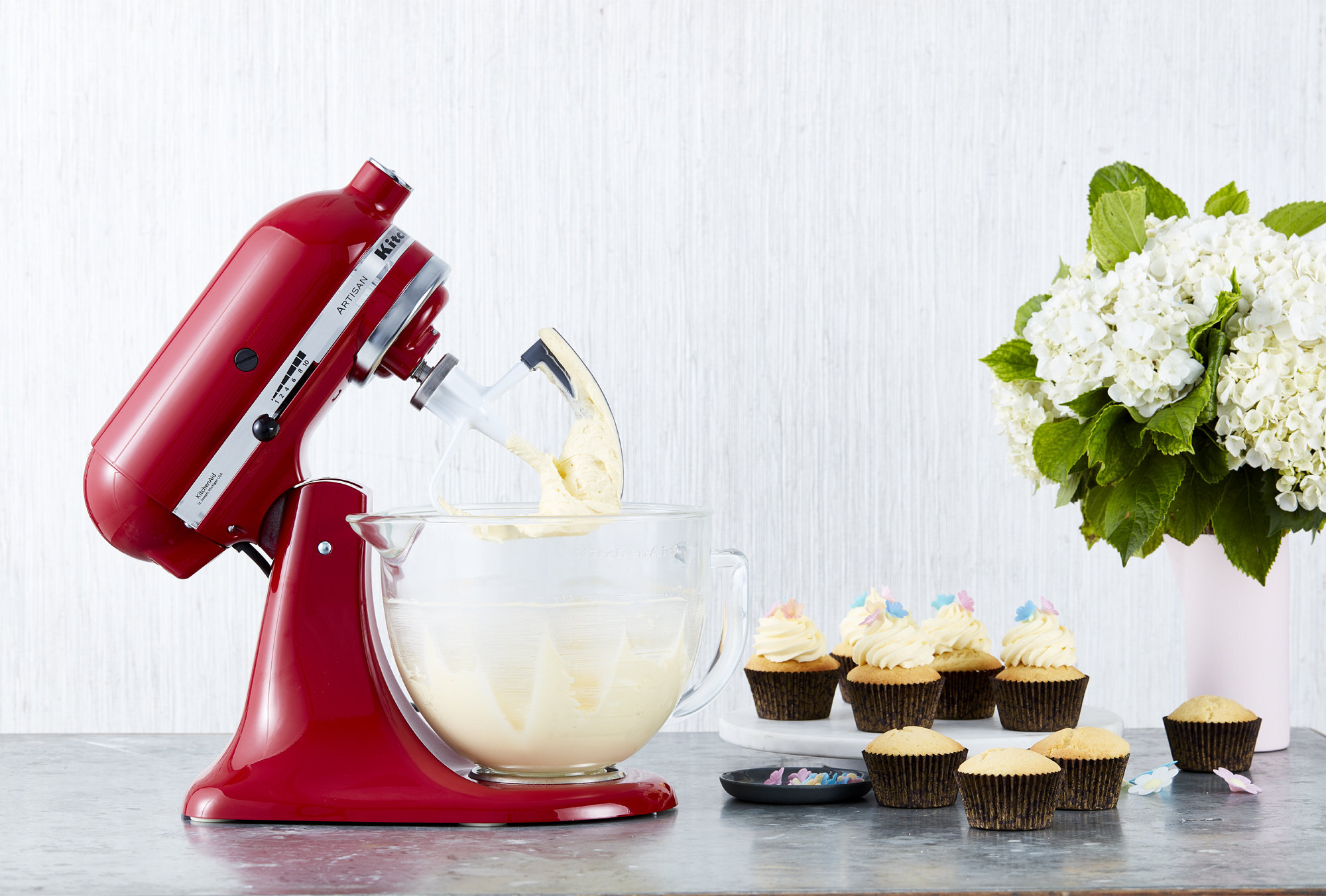 KitchenAid 5KSM150PSAER Artisan Stand Mixer Empire Red KitchenAid 5KSM150PSAER Artisan Stand Mixer Empire Red