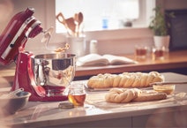 KitchenAid 5KSM150PSAER Artisan Stand Mixer Empire Red - 91010 hero image