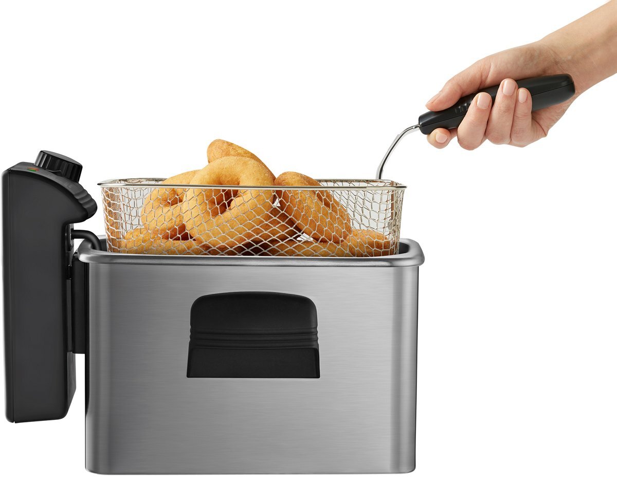 Sunbeam DF6300 Deep Fryer hero image