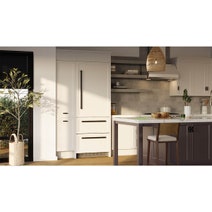 Liebherr 402L Integrated Bottom Mount Fridge ECN7860RH hero image