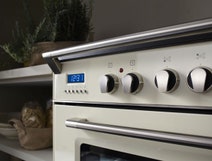 Delonghi DEFV908CR 90cm Freestanding Dual Fuel Oven/Stove hero image