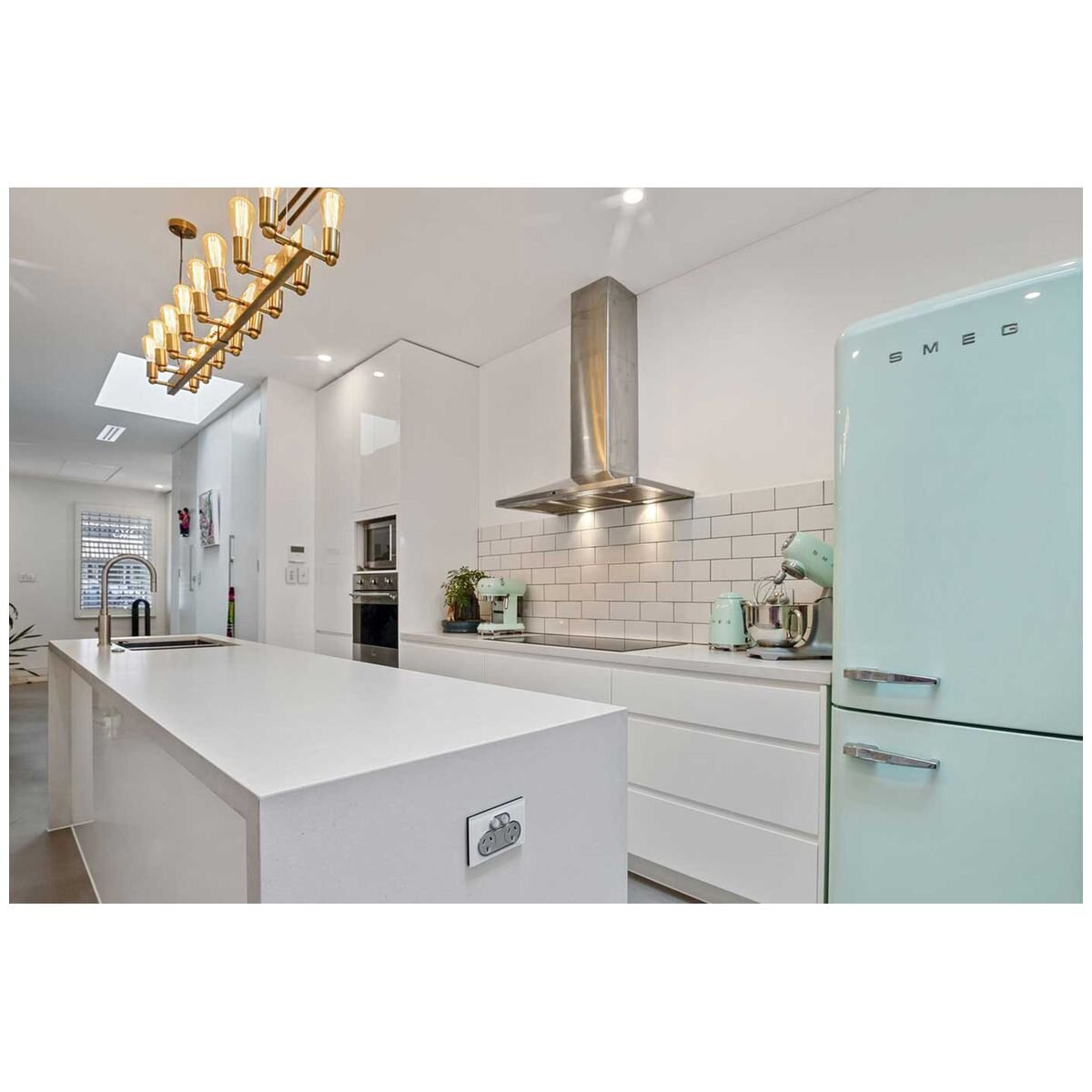 Schweigen 90cm Silent Canopy Rangehood and ISO Drive SP Motor Pack WM2190SPPAK hero image