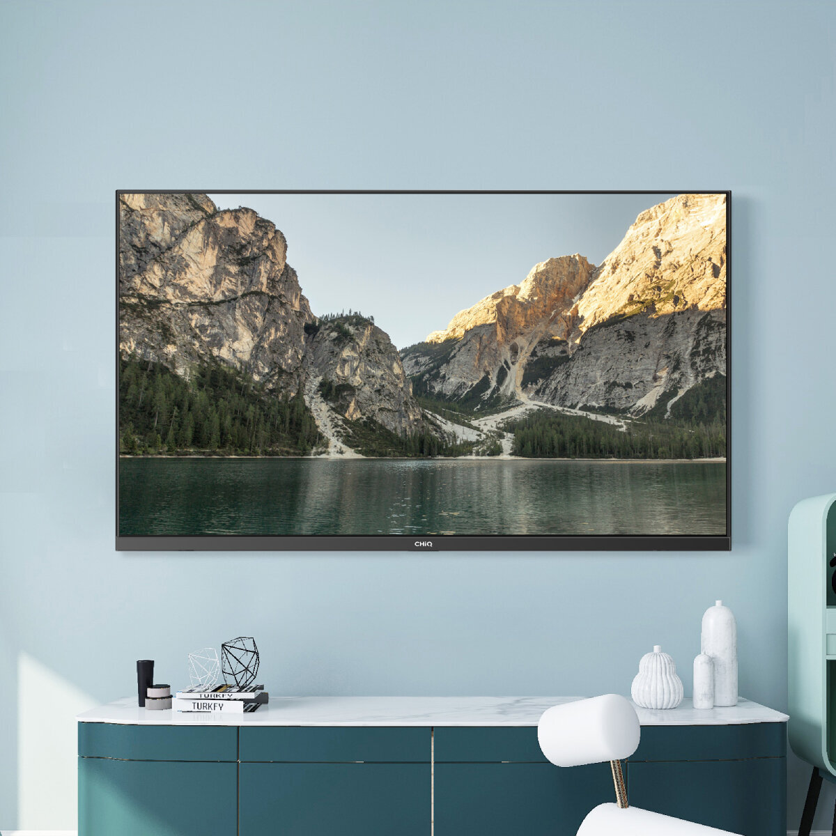 CHiQ 55" 4K UHD Android TV U55G7P hero image