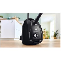 Bosch Series 4 Bagged Vacuum Cleaner Black BGL38BA3AU hero image