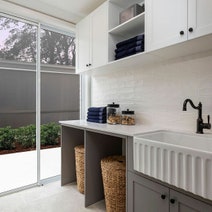 Turner Hastings Novi 75 x 46 Fine Fireclay Single Bowl Butler Sink Gloss White NO75FS hero image