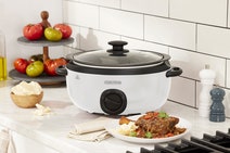 Morphy Richards 6.5L Slow Cooker Vivid White MRSC65WT hero image