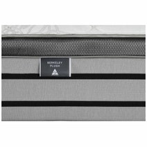 SleepMaker Berkeley Plush Cloud Top Medium Mattress Queen L99155QM hero image