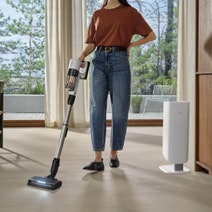 Electrolux 700 Series Cordless Stick Vacuum with Clean Station EFP72315SB hero image