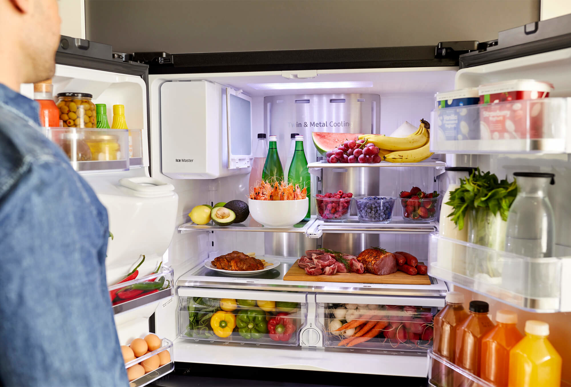 Samsung SRF651BFH3 651L Family Hub French Door Fridge hero image