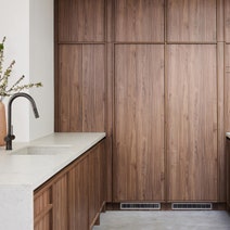 Artusi 280L Fully Integrated Refrigerator AINT5100 hero image