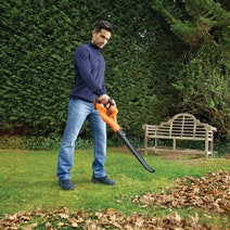 Black & Decker GWC1820PC-XE 18V Lithium-ion Cordless Powercommand Boost Leaf Blower hero image