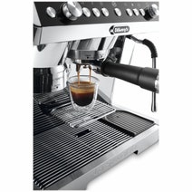 DeLonghi La Specialista Maestro Premium Manual Pump Coffee Machine Metal EC9865M hero image