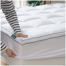 Zinus King Quilted Pillowtop Mattress Topper AU-TTPRJ1ZC-16k hero image