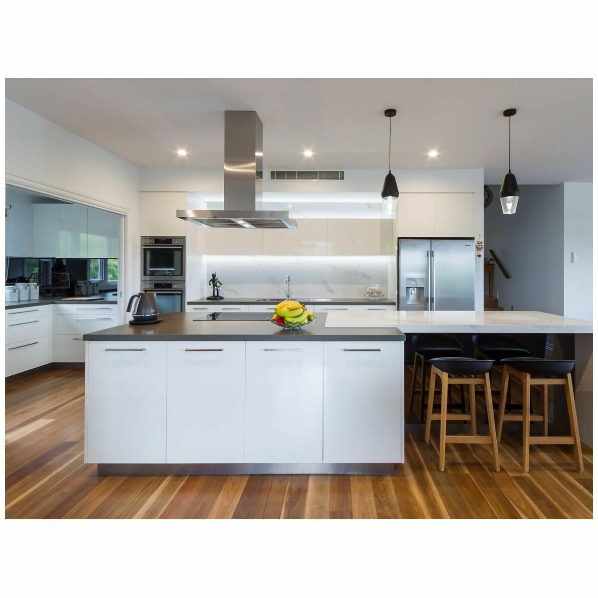 Schweigen Silent Island Rangehood 90cm PKIS4110ST hero image