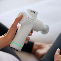 Hypervolt Go 2 Massage Gun 55200006-00 hero image