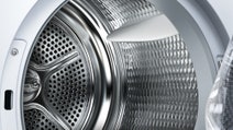 Bosch Serie 8 9kg Heat Pump Dryer with selfCleaning condenser WTW87565AU hero image