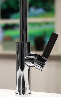 Armando Vicario LUZ Kitchen Mixer Tap with Pull Out hero image