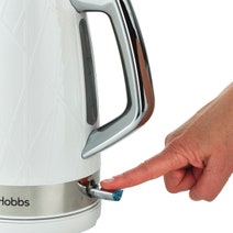 Russell Hobbs Structure Kettle White RHK332WHI hero image
