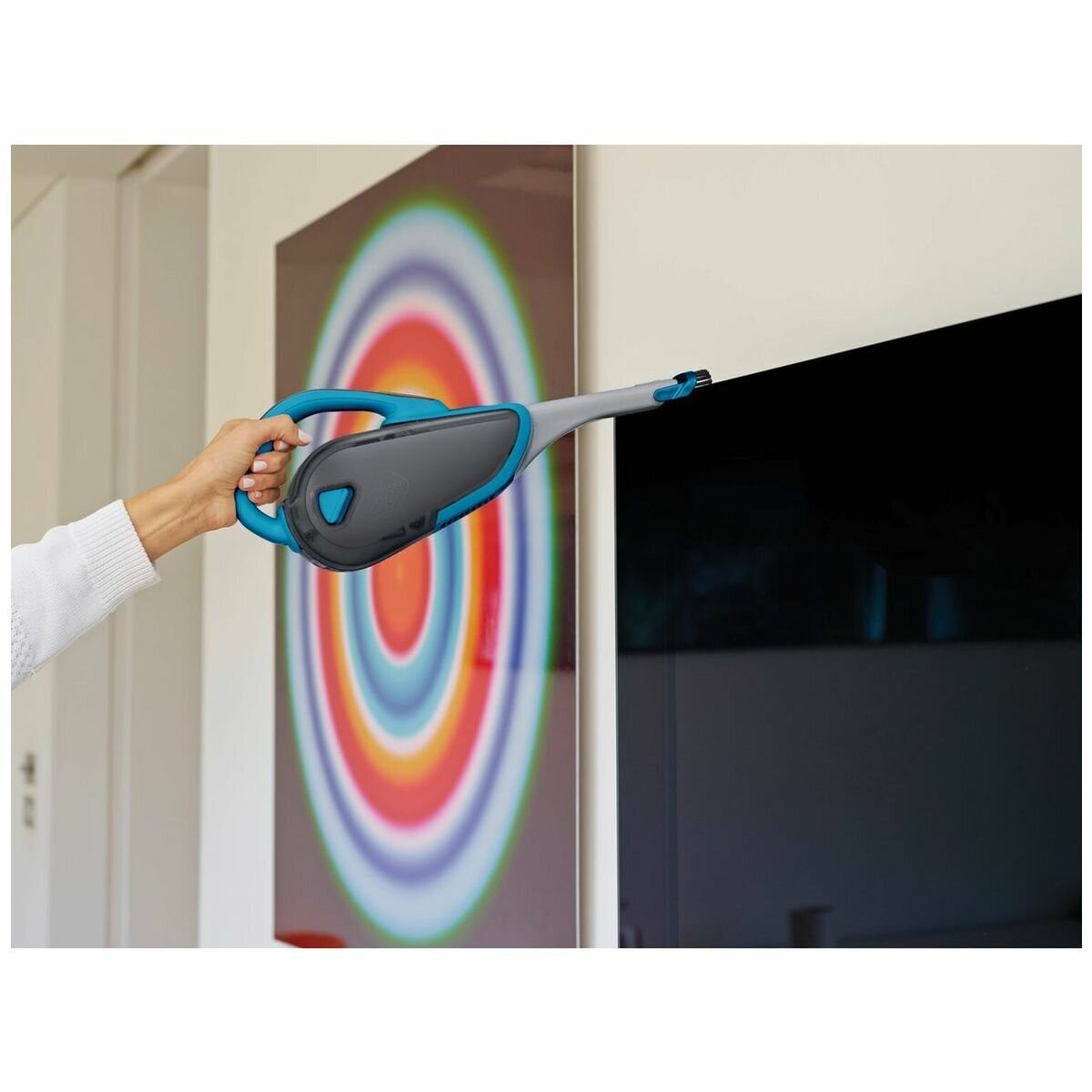 Black & Decker 10.8V Lithium Ion Dustbuster DVJ320J-XE hero image