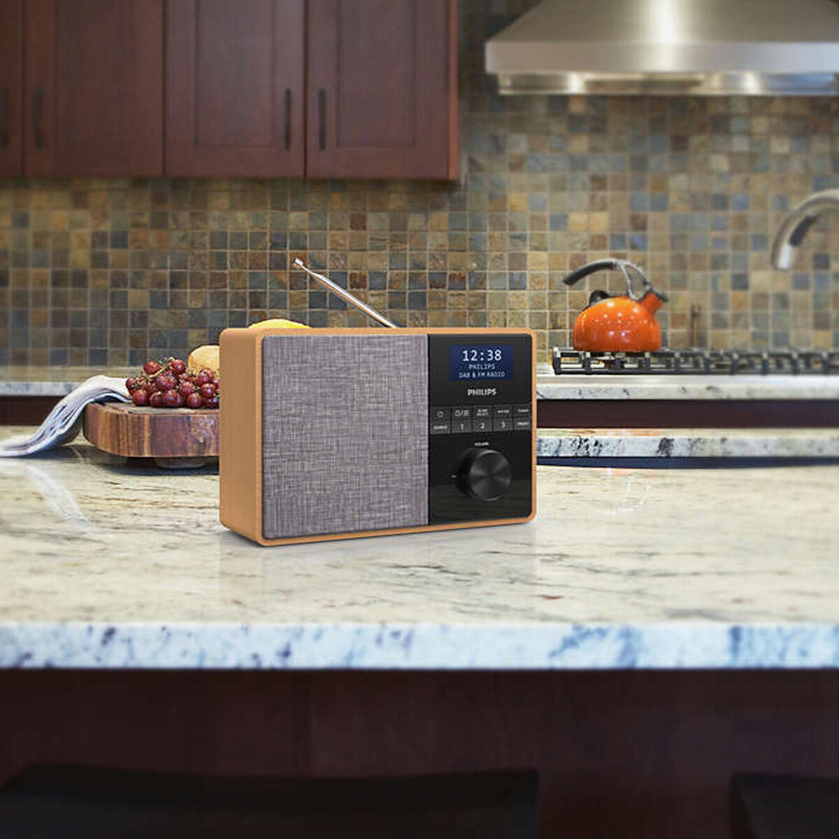 Philips Alarm Clock Radio DAB+ and Bluetooth TAR5505 hero image