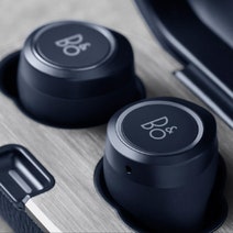 B&O BeoPlay E8 2.0 True Wireless Bluetooth In Ear Headphones Indigo Blue 244342 hero image