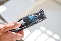 Philips BT7201 Series 7000 Vacuum Beard Trimmer hero image