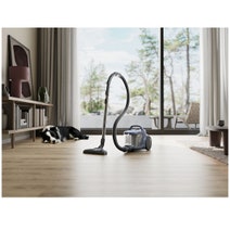 Electrolux 500 Pet Bagless Vacuum Cleaner EFC52513DB hero image