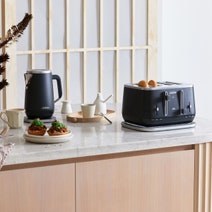 Sunbeam Kyoto City Collection 1.7L Kettle Black KEM8007BK hero image