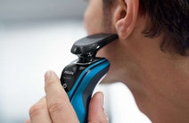 Philips S5050 AquaTouch Wet and Dry Electric Shaver hero image