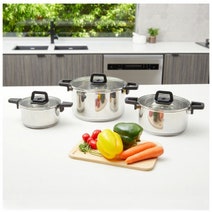 Westinghouse Three Piece Nesting Casserole Pot Set WH3P04SS hero image
