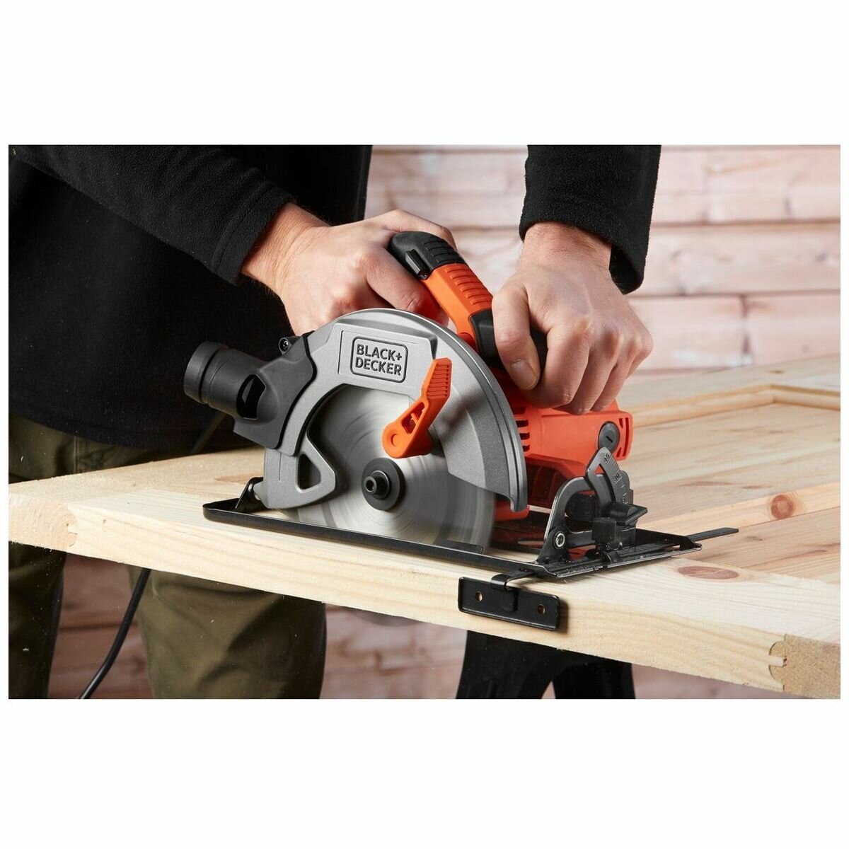 Black & Decker 1500W 190mm Circular Saw CS1550-XE hero image