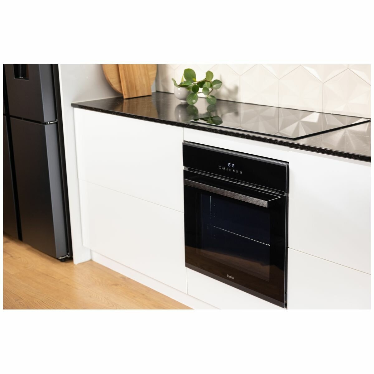 Haier 60cm Electric Ceramic Cooktop HCE604TB3 hero image