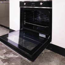Linarie 70L Built-In Electric Oven LYBO70DMF hero image