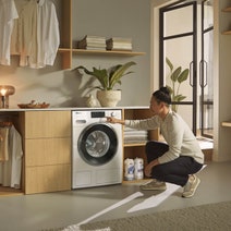 Miele W1 Series 9kg Front Load Washing Machine with TwinDos and Silks Programs WWI861WCS hero image