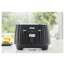 DeLonghi Ballerina 4-Slice Toaster Black CTD4003BK hero image
