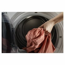 Electrolux 8kg Ultimate Care Heat Pump Dryer EDH803BEWN hero image