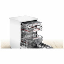 Bosch 60cm Series 6 Freestanding Dishwasher White SMS6HCW01A hero image
