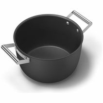 Smeg Agency 26cm Casserole Dish Matte Black CKFC2611BLMAU hero image
