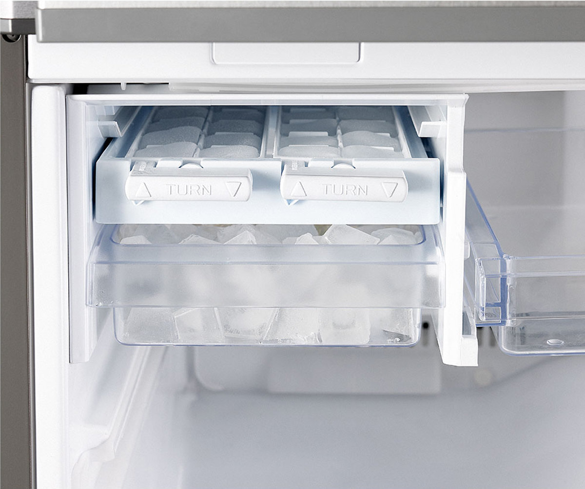Mitsubishi MR-BF325EK-W-A 325L Bottom Mount Fridge hero image