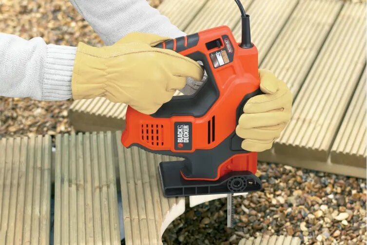 Black+Decker 750W Corded Reciprocating Saw BES301-XE