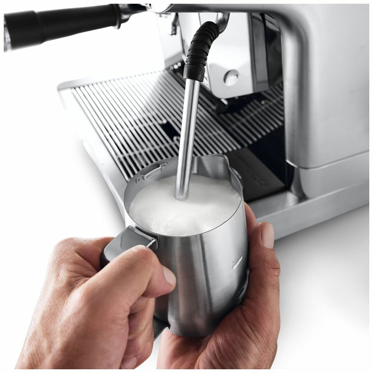 DeLonghi La Specialista Maestro Manual Coffee Machine EC9665M