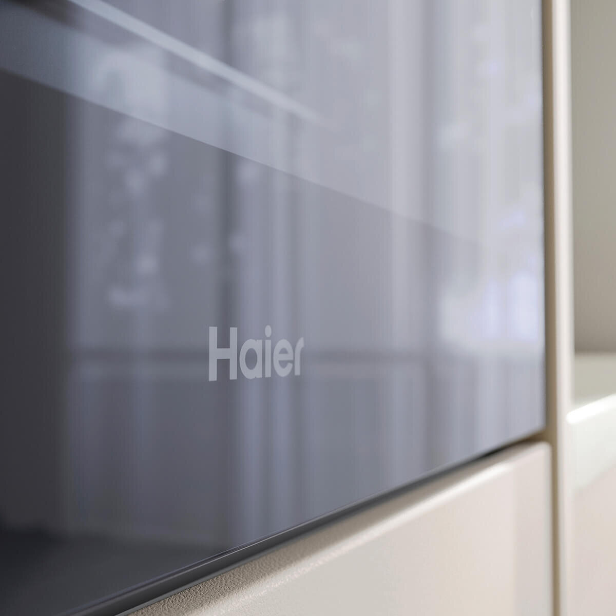 Haier 60cm 300 Series 7 Function Built-in Convection Oven Black HWO60S7MB5 hero image