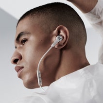 B&O BeoPlay E6 Motion In-Ear Wireless Headphones White 245768 hero image