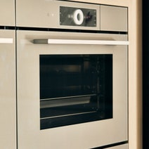 V-ZUG CombiSteamer V6000 45M PowerSteam Oven Pearl Glass 2304100021 hero image